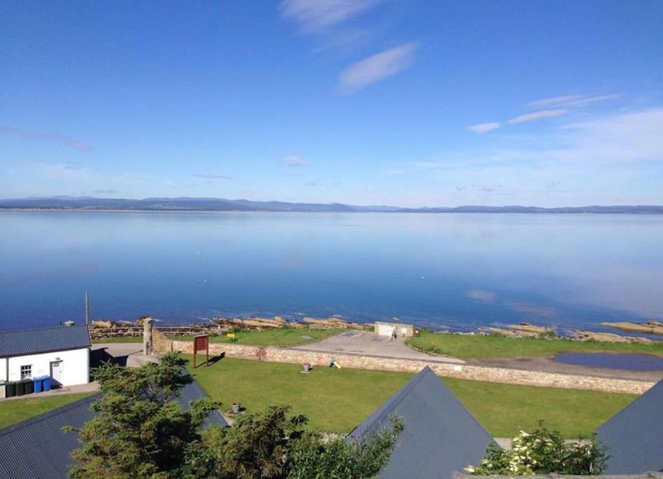 Dolphin View Cottages Portmahomack Exterior photo